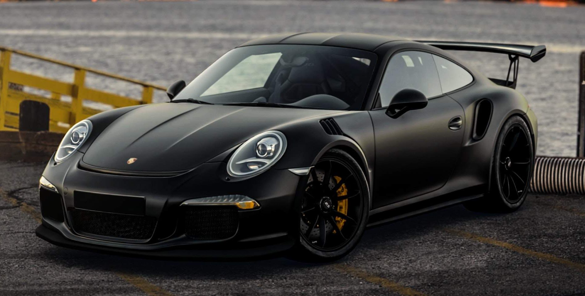 Porsche 911 GT3 RS, Model Year 2023, Drives Up August 17th